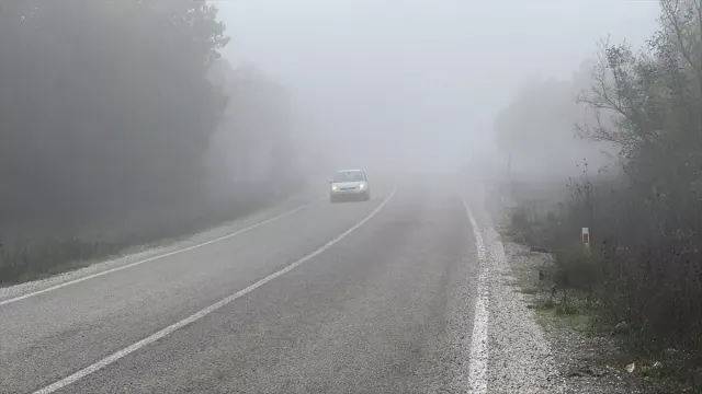Kazdağları’nda Sis Trafiği Olumsuz Etkiliyor