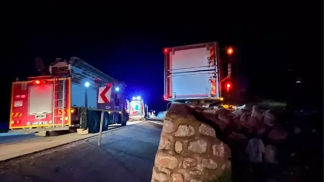Çanakkale Lapseki’de Tır Devrildi: 2 Yaralı