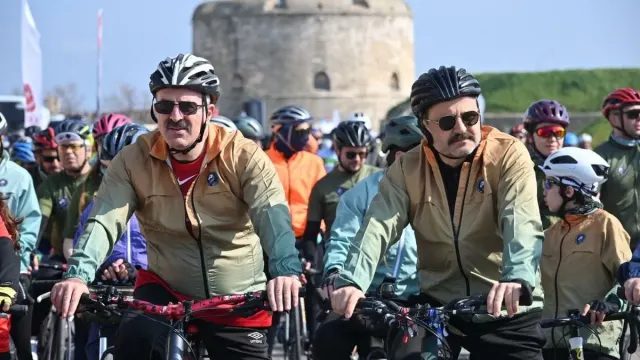 Çanakkale’de 1050 Bisikletli Şehitler İçin Pedal Çevirdi