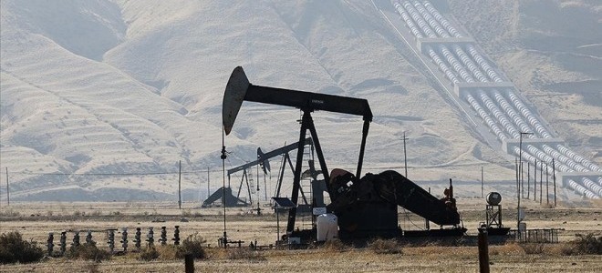 Küresel petrol arzı nisanda geriledi